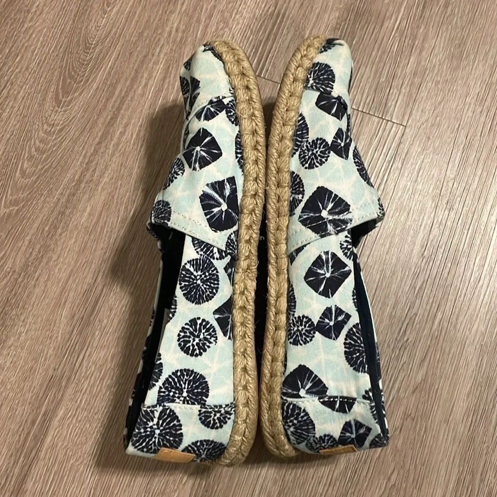 Tom’s Women ALPARGATA ROPE ESPADRILLE Flats Size 6.5 Blue Bohemian Granola Girl